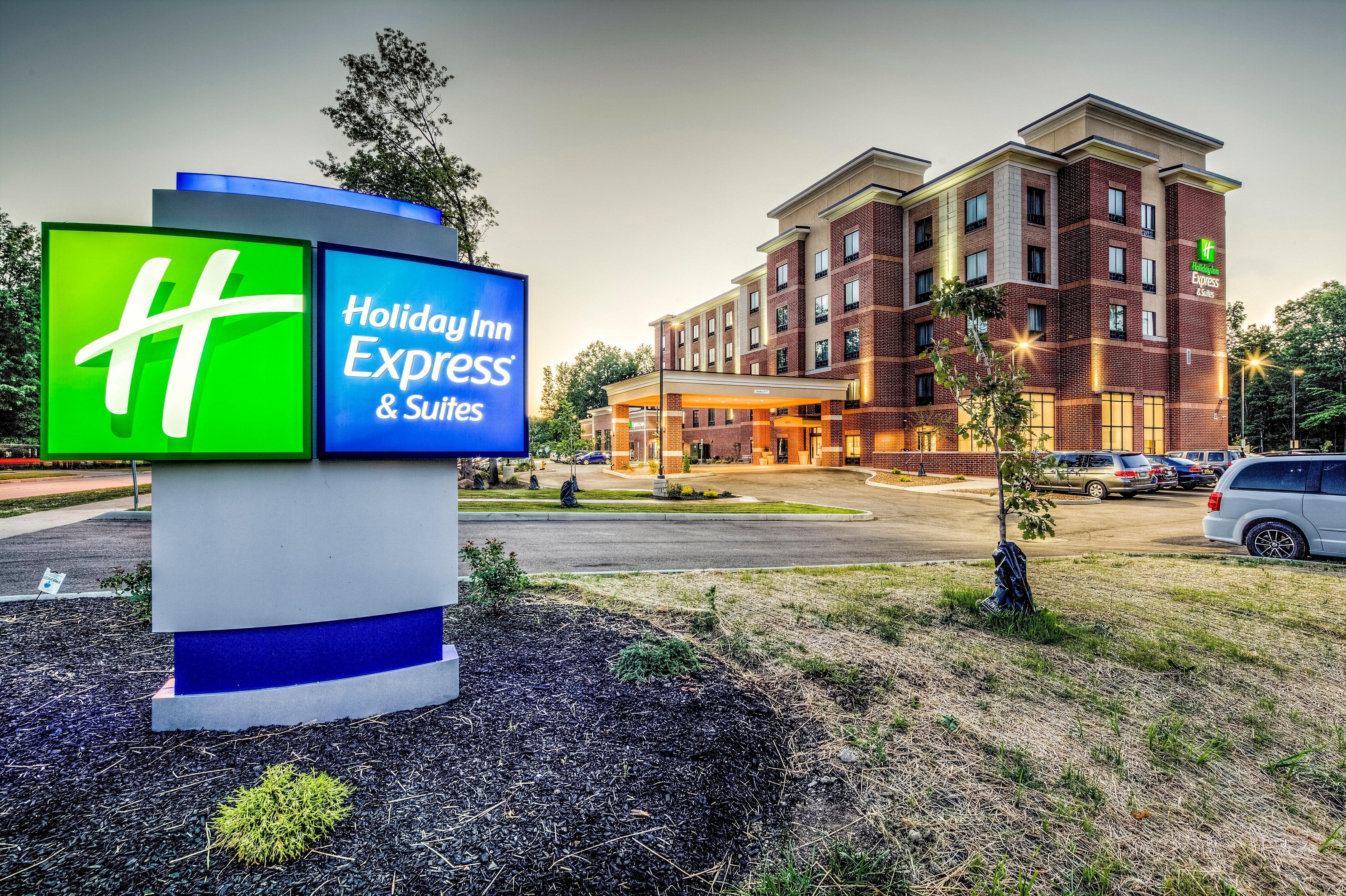 Holiday Inn Express & Suites Cleveland/Westlake By Ihg Exterior foto