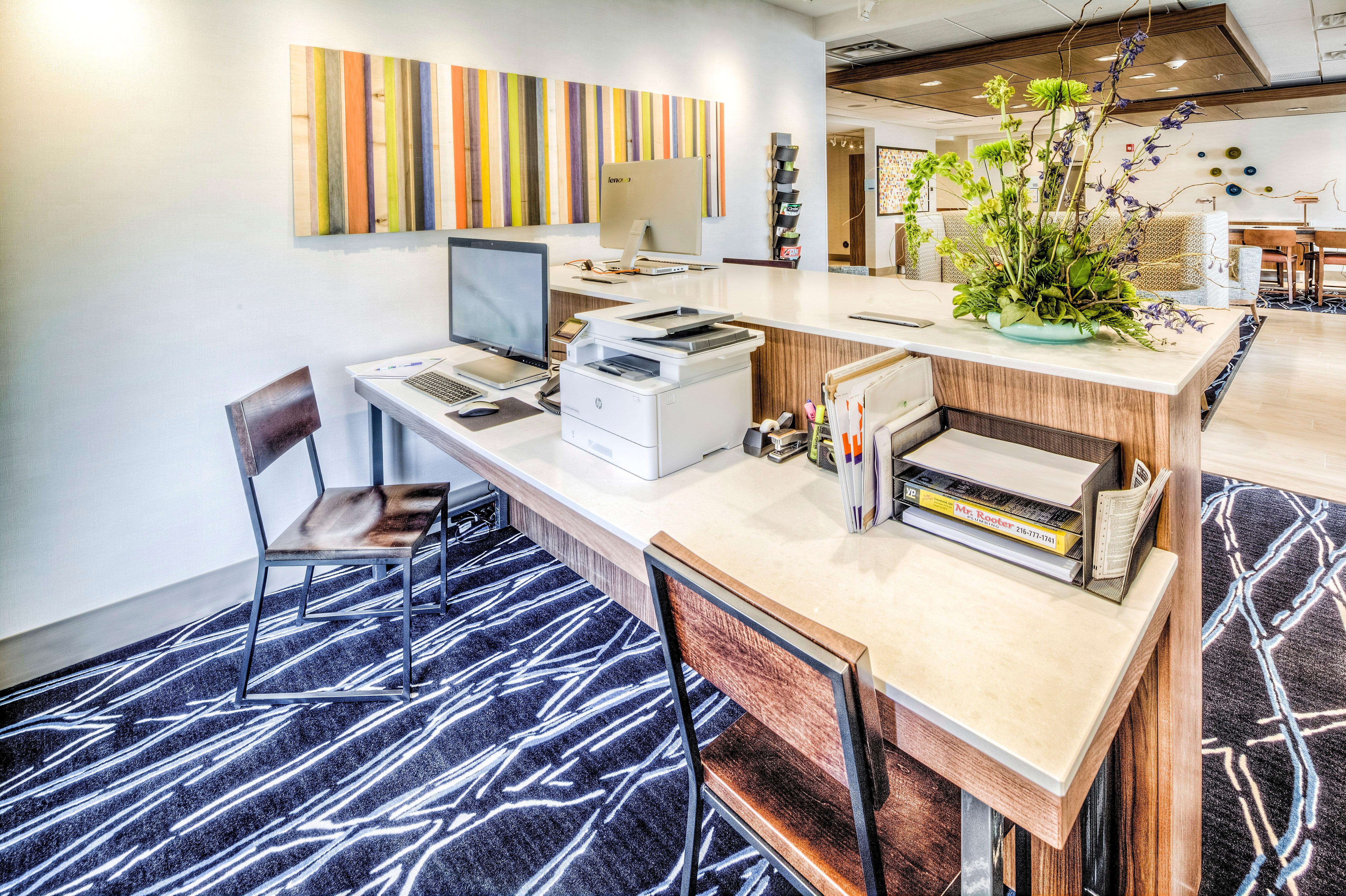 Holiday Inn Express & Suites Cleveland/Westlake By Ihg Exterior foto